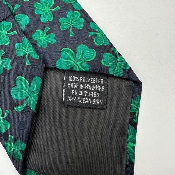 Looney Tunes Mania Neck Tie Mens 100% Polyester Green Shamrock Clover St Patrick - Picture 5 of 6